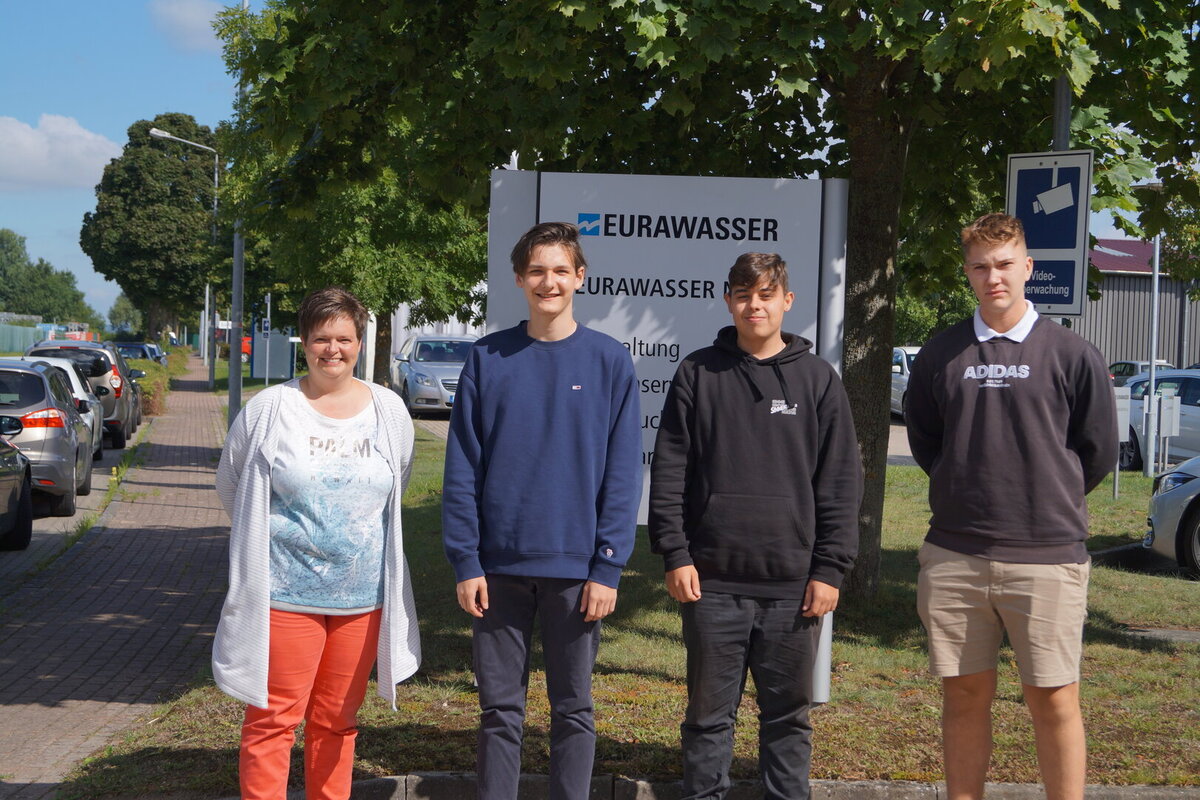 Start in einen neuen Lebensabschnitt Gleich drei Azubis beginnen ihre